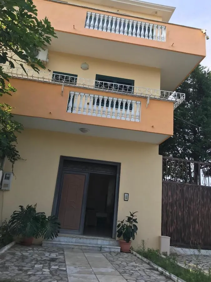 Sunrise Guest House Shkodër 0*,